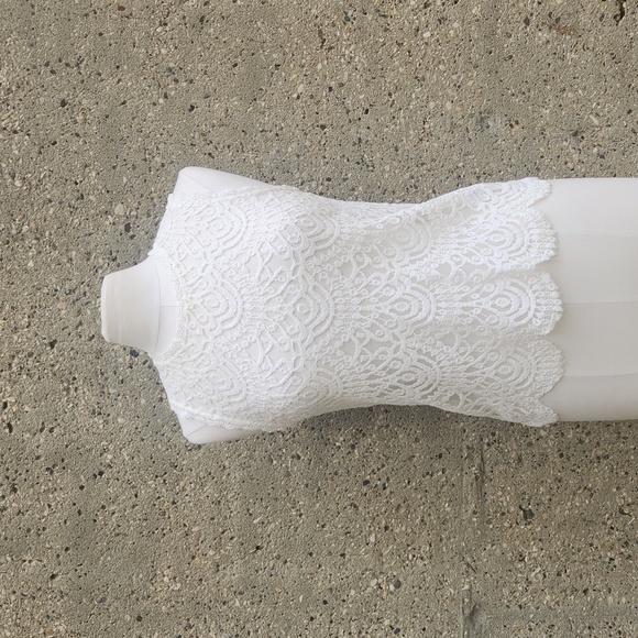 DECJUBA white lace top - Picture 1 of 14